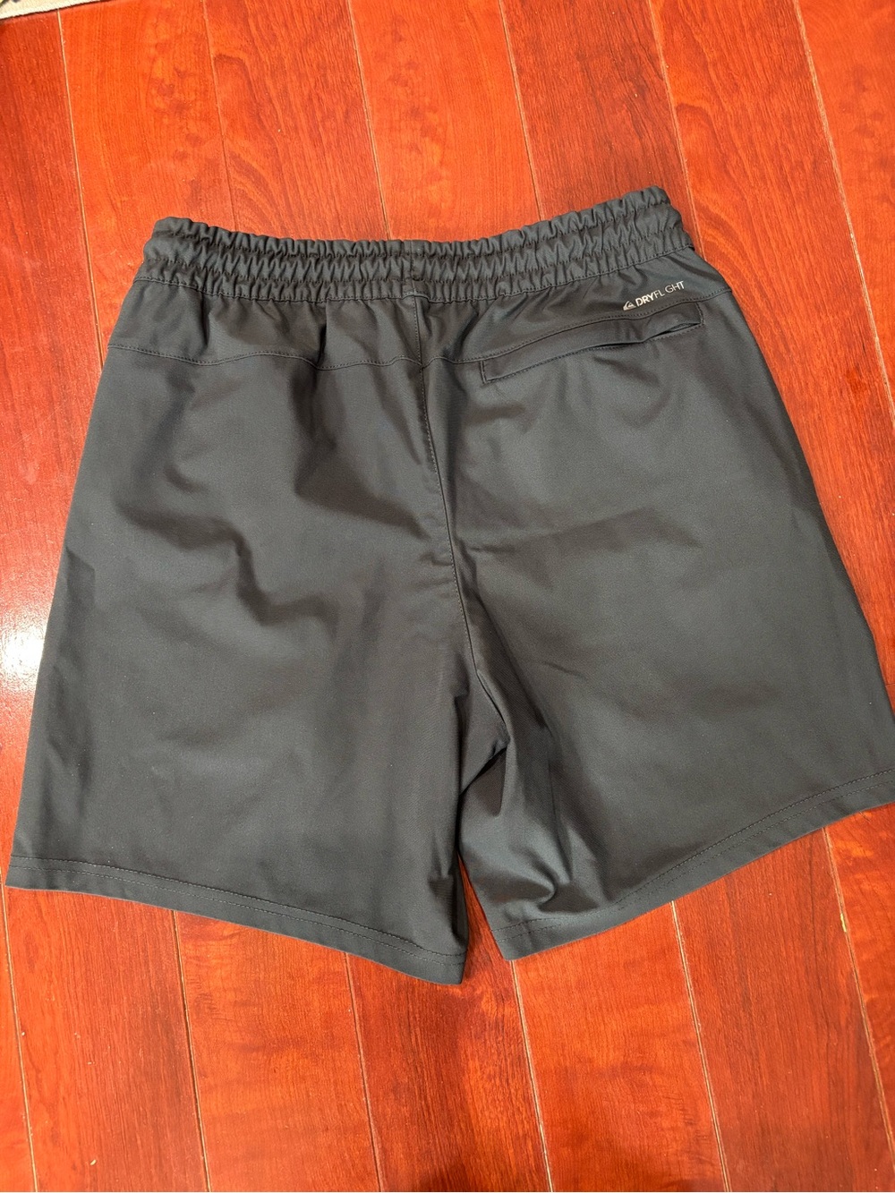 Quiksilver Black Elastic Waist with pockets - Picture 2 of 3